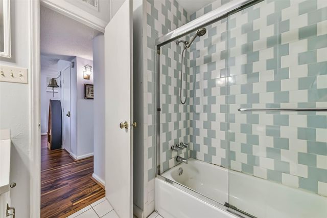 3535 Nasa Rd 1 Parkway 13, Seabrook, TX 77586