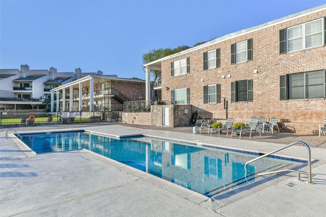 3535 Nasa Rd 1 Parkway 13, Seabrook, TX 77586