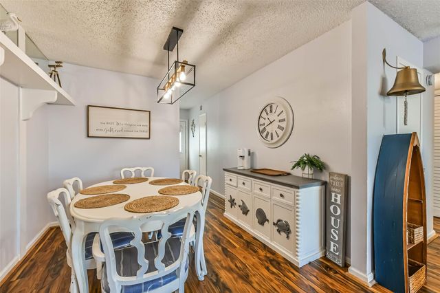 3535 Nasa Rd 1 Parkway 13, Seabrook, TX 77586