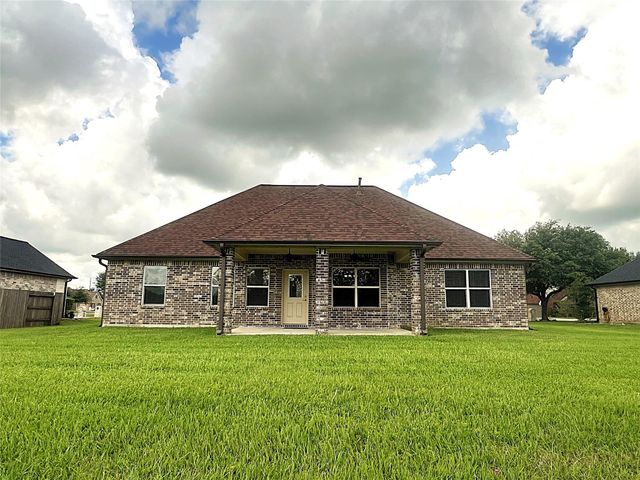 9723 Highland Pointe Drive, Needville, TX 77461