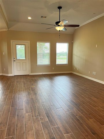 9723 Highland Pointe Drive, Needville, TX 77461