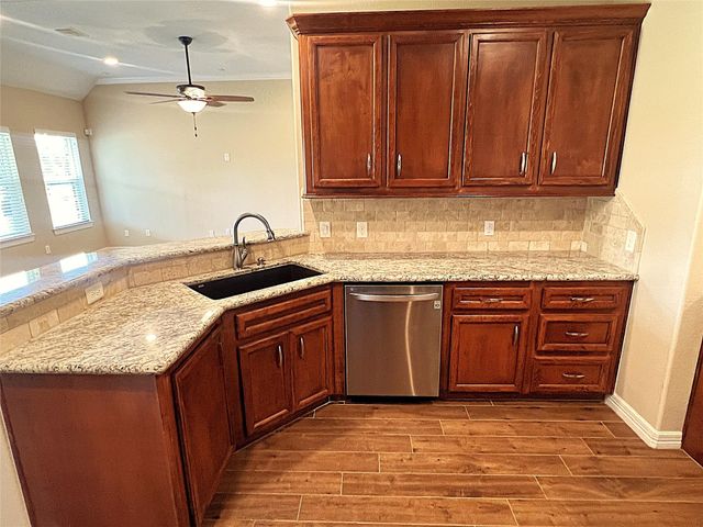 9723 Highland Pointe Drive, Needville, TX 77461
