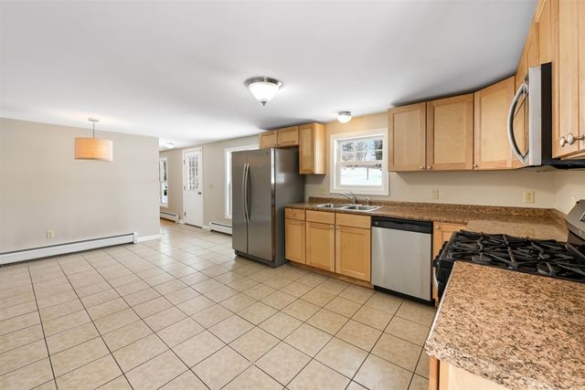 5 Alder Lane, Essex, VT 05452