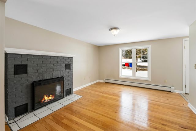 5 Alder Lane, Essex, VT 05452