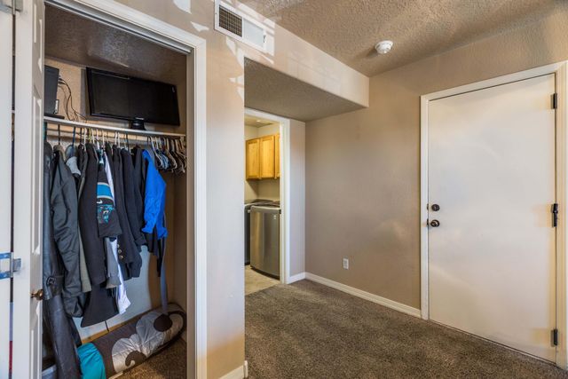 10109 Luz Del Sol Court NW, Albuquerque, NM 87114