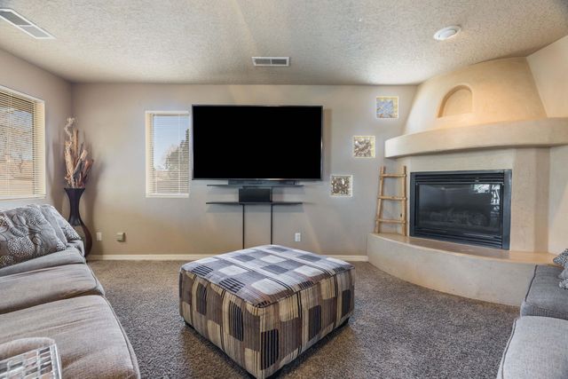 10109 Luz Del Sol Court NW, Albuquerque, NM 87114