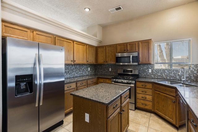 10109 Luz Del Sol Court NW, Albuquerque, NM 87114