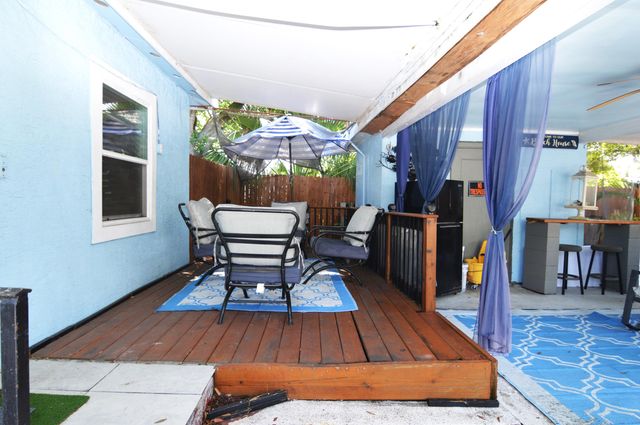 711 Cedar Place, Fort Pierce, FL 34950