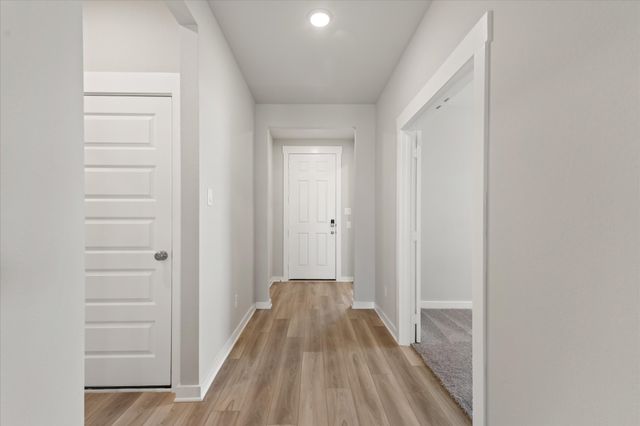 747 Embrace Court, Lavon, TX 75166