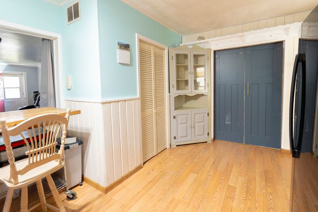 1225 S Lawler Avenue, Lombard, IL 60148