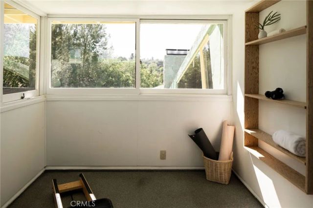 19950 Collier Street, Woodland Hills, CA 91364