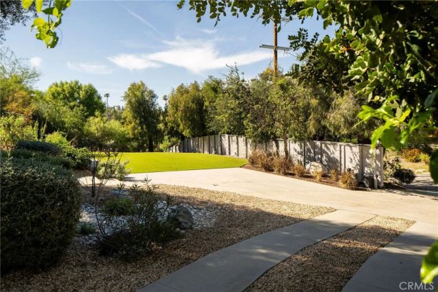 19950 Collier Street, Woodland Hills, CA 91364