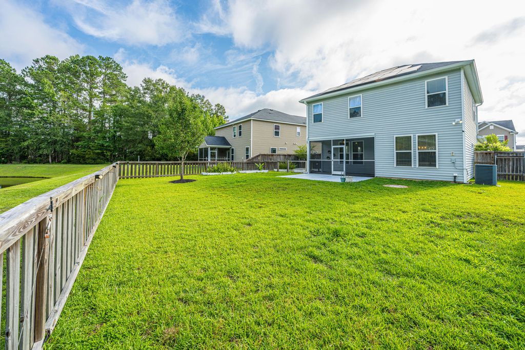 Image 40 of property listing at 1324 Wild Goose Trail, Summerville, SC 29483