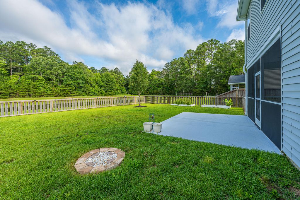 Image 42 of property listing at 1324 Wild Goose Trail, Summerville, SC 29483