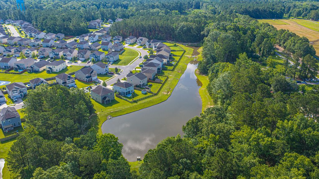 Image 56 of property listing at 1324 Wild Goose Trail, Summerville, SC 29483