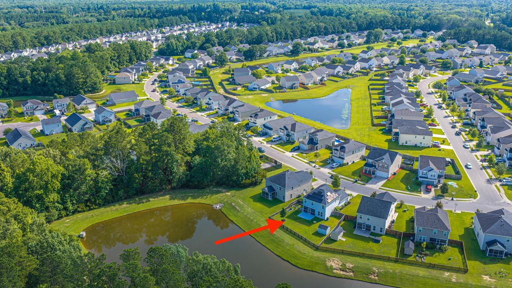 Image 60 of property listing at 1324 Wild Goose Trail, Summerville, SC 29483