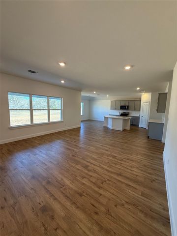 179 Great Northern DR, Cedar Creek, TX 78612