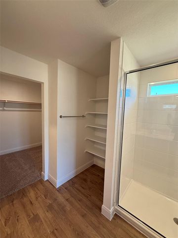 179 Great Northern DR, Cedar Creek, TX 78612