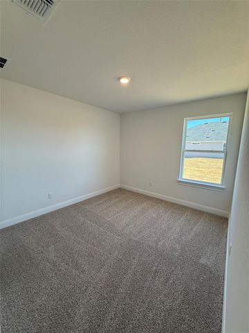 179 Great Northern DR, Cedar Creek, TX 78612