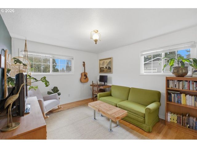 1770 D St Ne, Salem, OR 97301