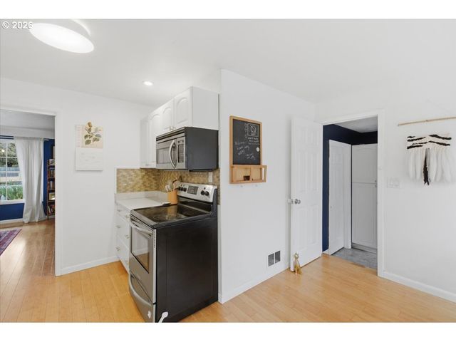 1770 D St Ne, Salem, OR 97301