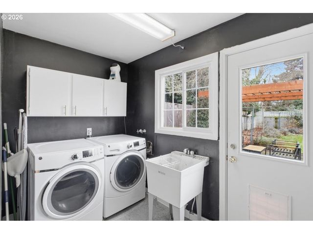 1770 D St Ne, Salem, OR 97301