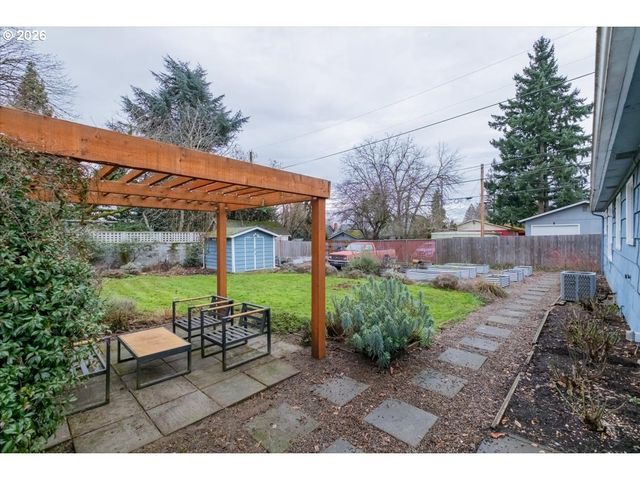 1770 D St Ne, Salem, OR 97301