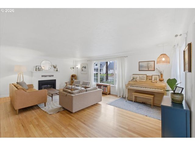 1770 D St Ne, Salem, OR 97301