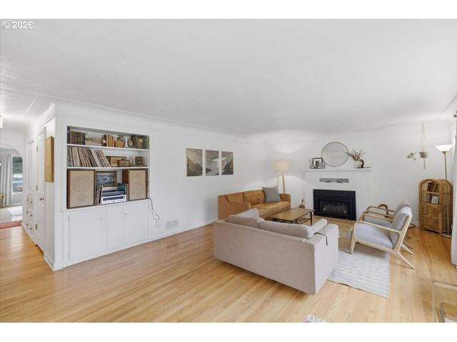 1770 D St Ne, Salem, OR 97301