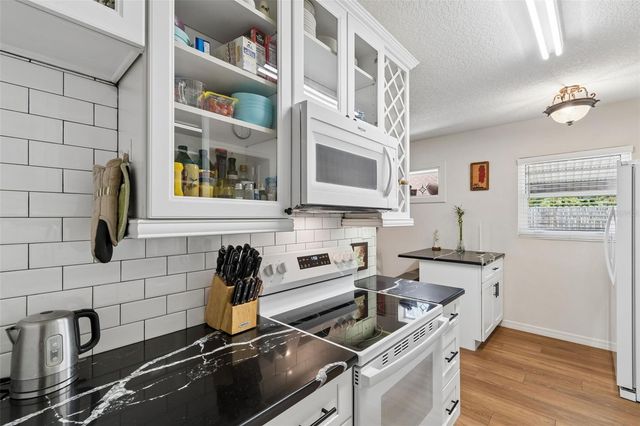 4727 W ANITA BOULEVARD, Tampa, FL 33611