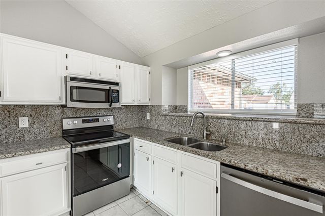 2519 Ironclad Drive, League City, TX 77573