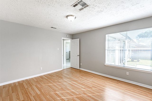 2519 Ironclad Drive, League City, TX 77573