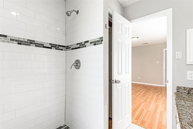 2519 Ironclad Drive, League City, TX 77573