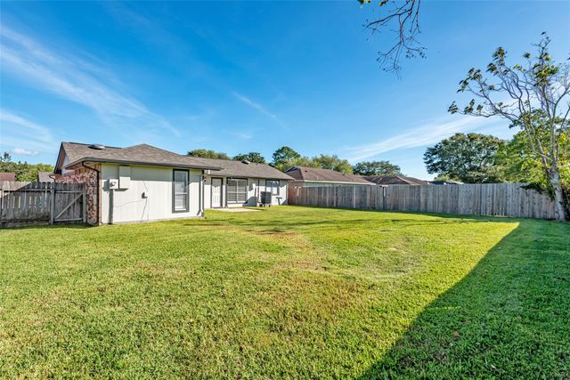2519 Ironclad Drive, League City, TX 77573