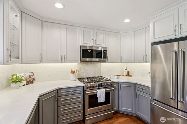 1606 33rd Avenue, Seattle, WA 98122