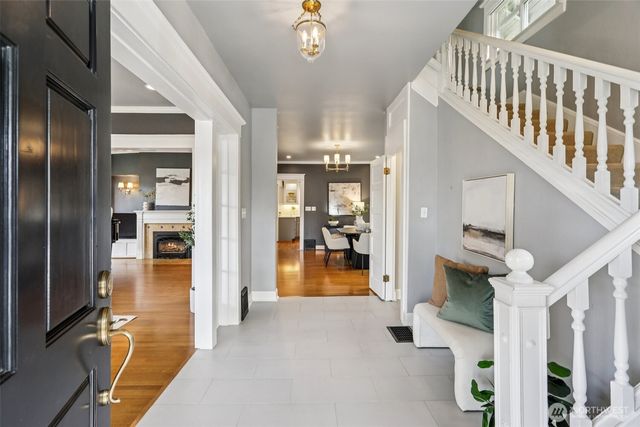 1606 33rd Avenue, Seattle, WA 98122