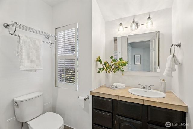 1606 33rd Avenue, Seattle, WA 98122