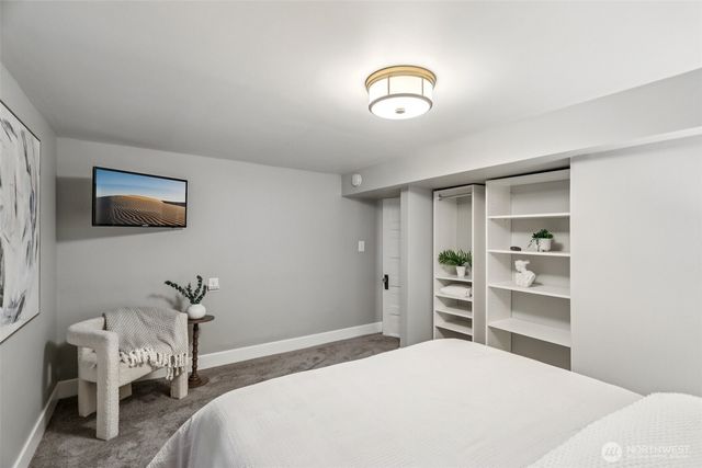 1606 33rd Avenue, Seattle, WA 98122