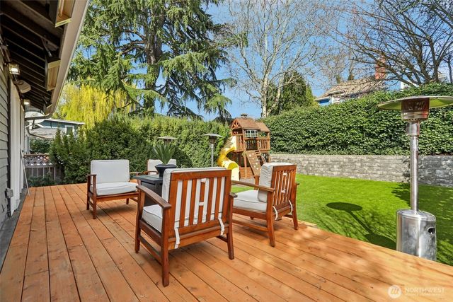 1606 33rd Avenue, Seattle, WA 98122