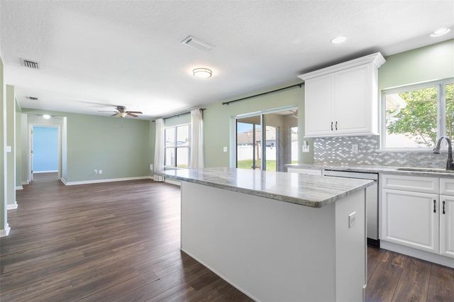 27 WOOD ARBOR LANE, Palm Coast, FL 32164