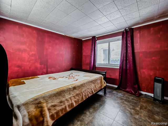 8320 Nightingale Street, Dearborn Heights, MI 48127