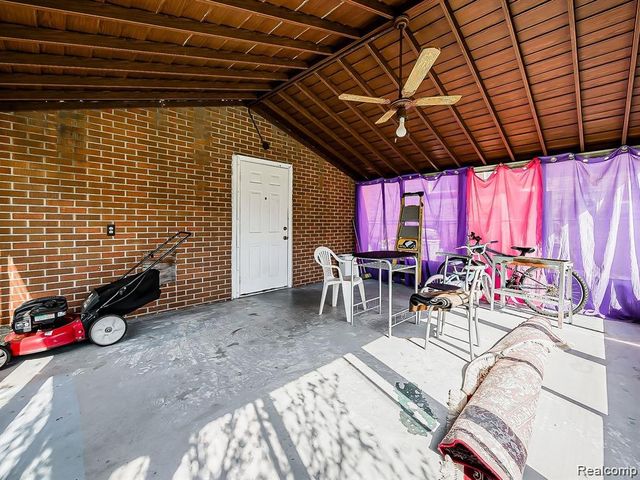 8320 Nightingale Street, Dearborn Heights, MI 48127