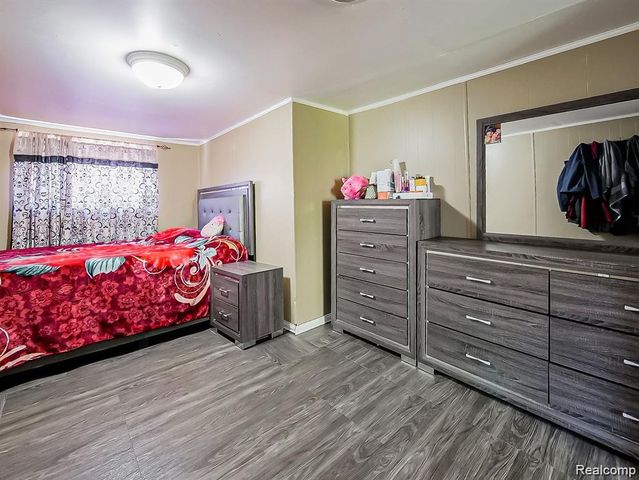 8320 Nightingale Street, Dearborn Heights, MI 48127
