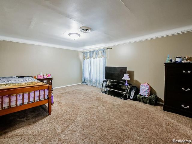 8320 Nightingale Street, Dearborn Heights, MI 48127