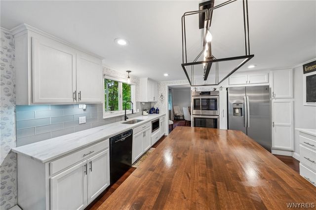 4790 Thompson Road, Clarence, NY 14031