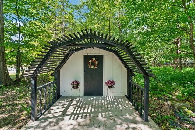 4790 Thompson Road, Clarence, NY 14031