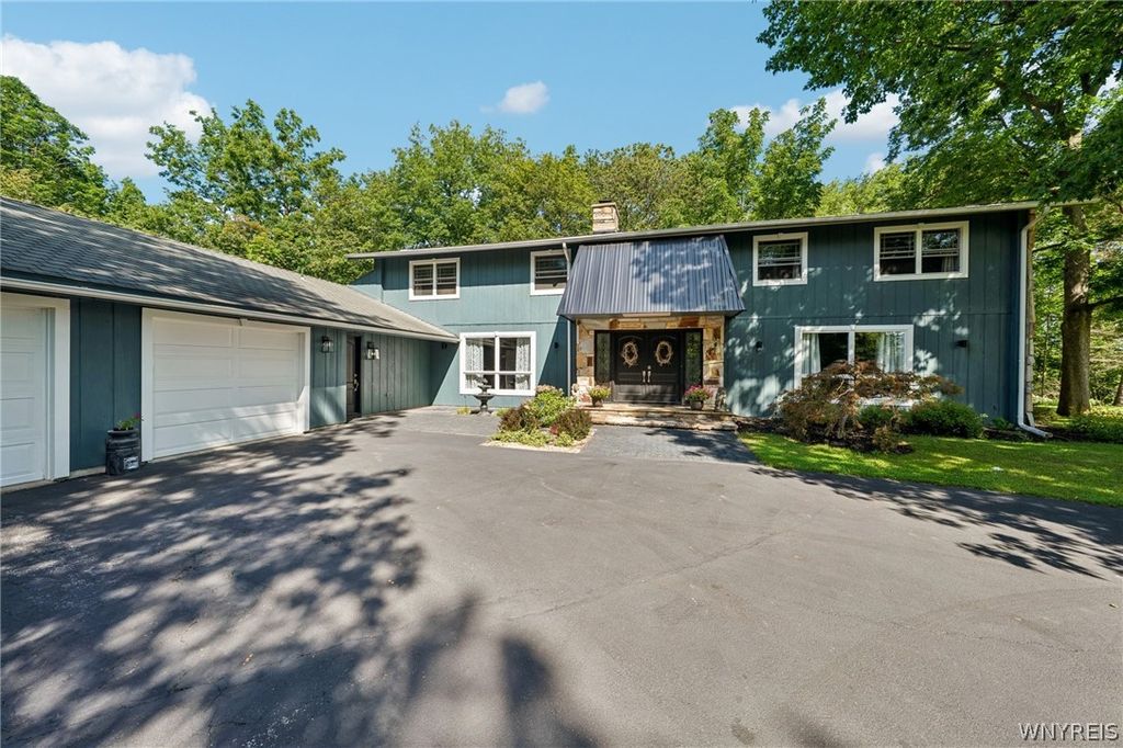 4790 Thompson Road, Clarence, NY 14031