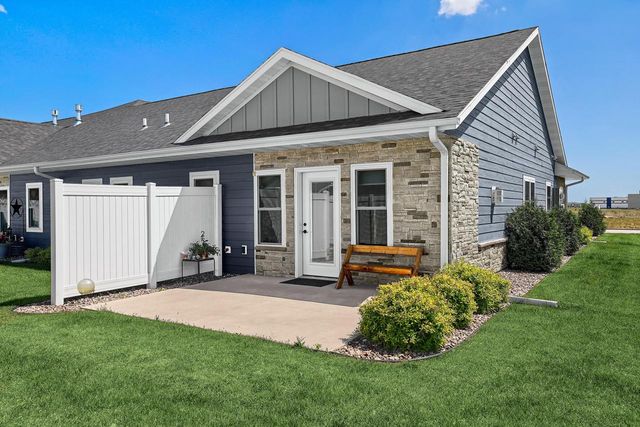 1715 Red Clover STREET, Holmen, WI 54636