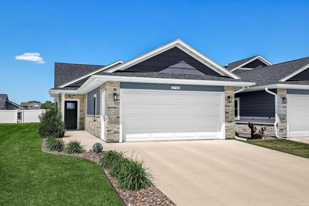 1715 Red Clover STREET, Holmen, WI 54636