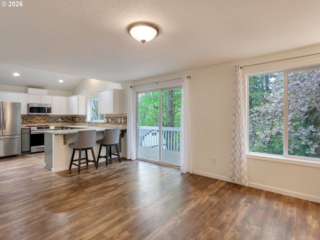 21249 Sw HOUSTON Dr, Sherwood, OR 97140